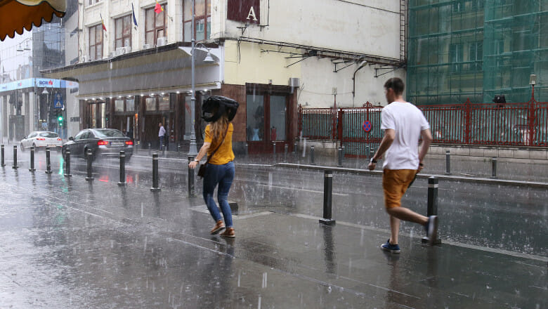 ANM a emis o avertizare cod galben de furtuni valabilă în peste trei sferturi din ţară