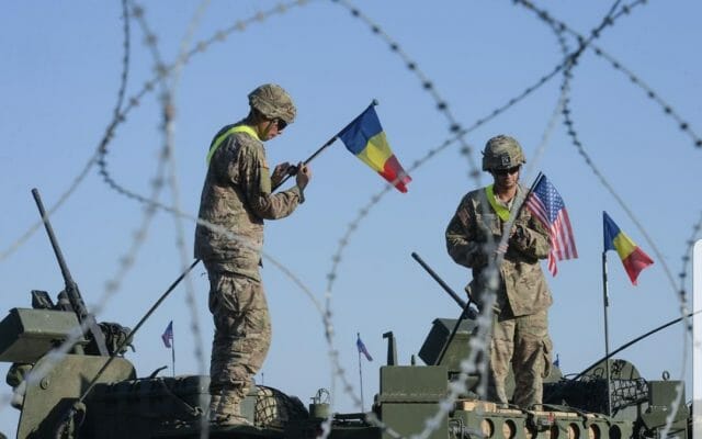 Biden anunță creșterea prezenței militare a SUA în România: o nouă forță de luptă cu 3.000 de soldați și 2.000 de angajați