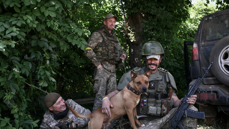 NYT: Militarii ucraineni din Donbas sunt slab echipați și nu pot chema artileria în sprijin