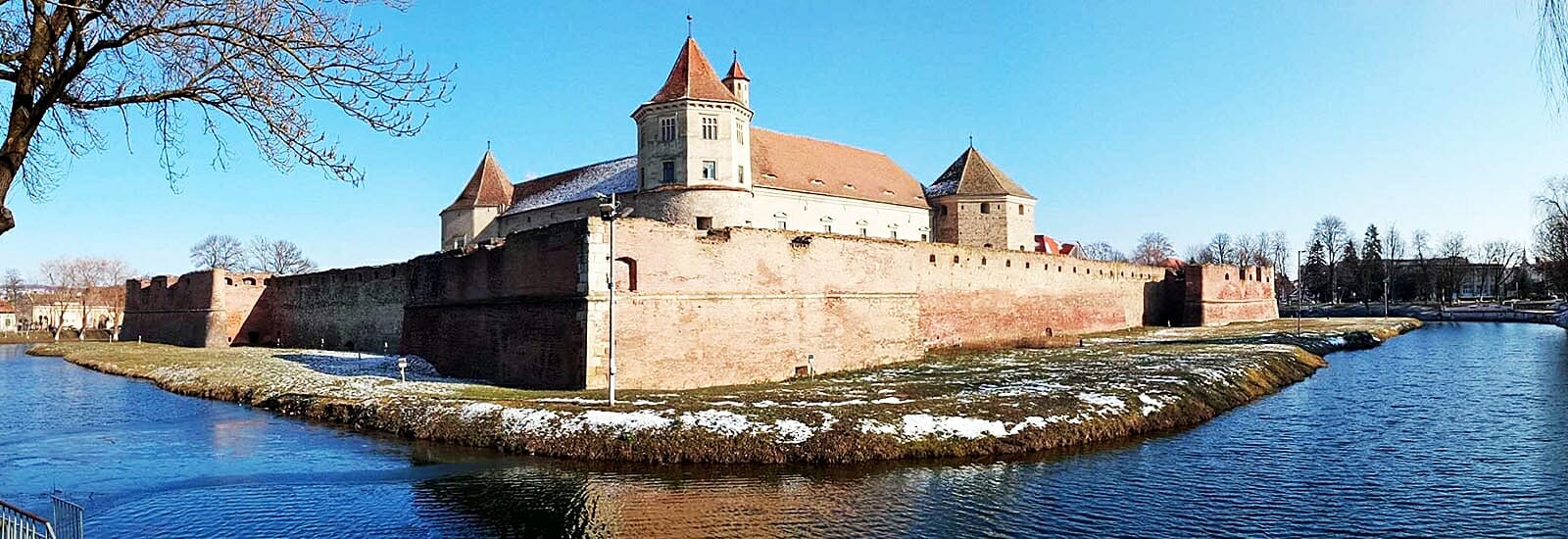 12 lucruri inedite despre Cetatea Făgăraș. Ce poți vedea acolo și cât costă un bilet de intrare