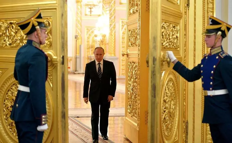 New York Times: Slabe semne de opoziție fermă față de Putin din partea elitei ruse