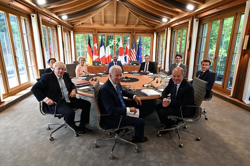 Liderii din G7 s-au angajat duminică să strângă 600 de miliarde de dolari, în decurs de cinci ani, pentru a finanţa infrastructura necesară în ţările în curs de dezvoltare