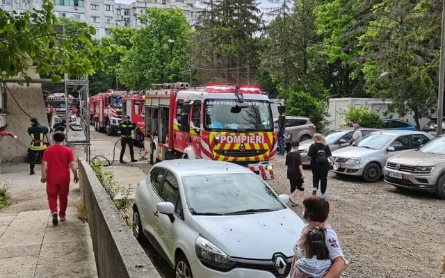 Un incendiu a izbucnit la Spitalul de Copii ”Sfânta Maria” din Iași. Sunt degajări mari de fum la Secția COVID