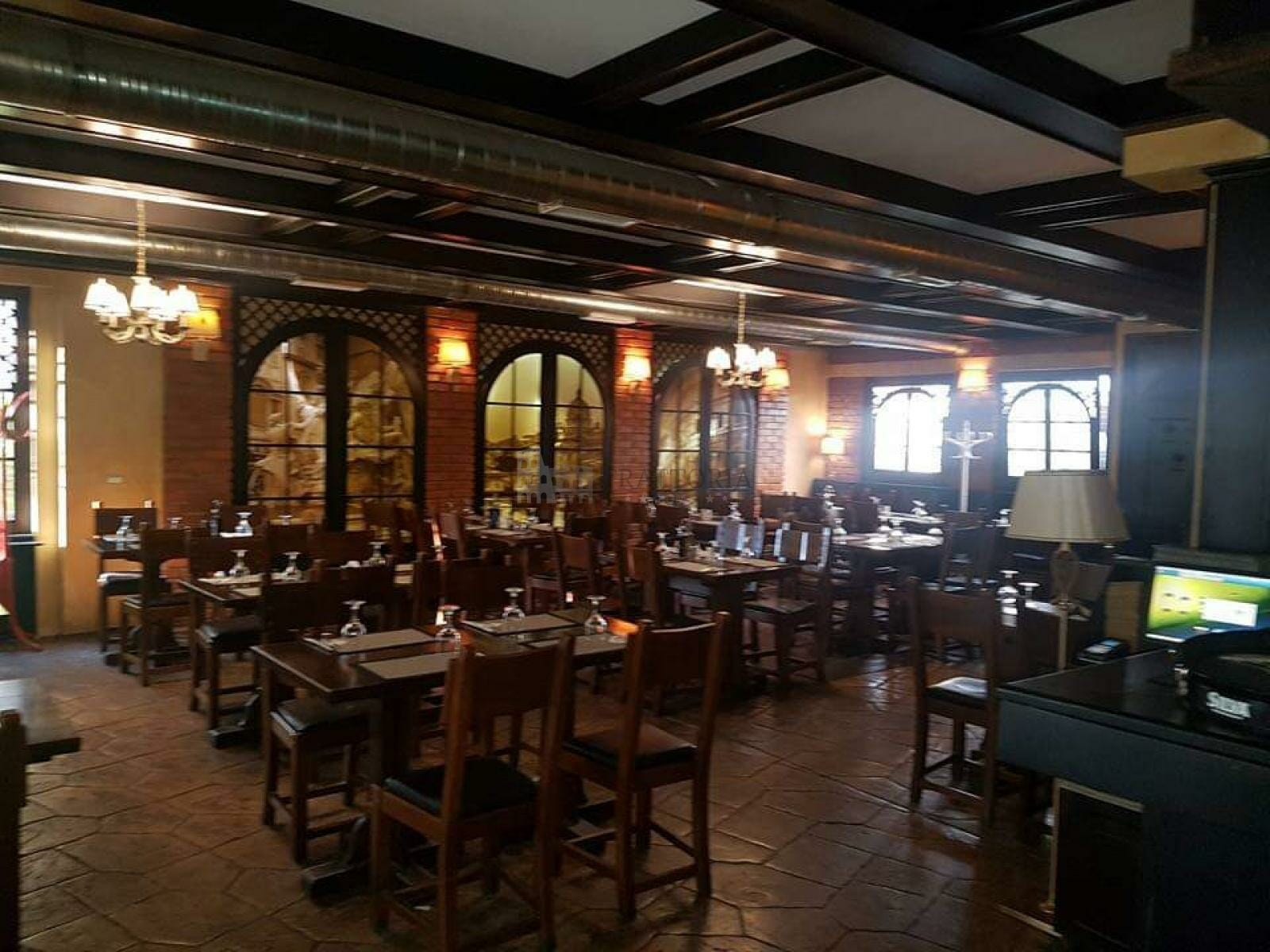 București. Restaurant celebru, închis de autorități după mai multe plângeri pe Facebook
