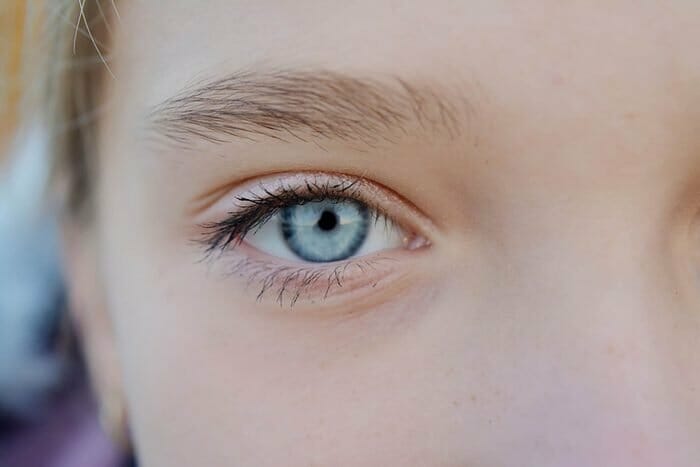 Care sunt caracteristicile ascunse ale femeilor care au ochi albaștri