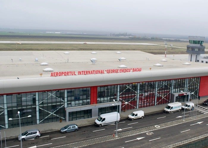 Mircea Fechet (PNL): Aeroportul Bacău a ajuns pe locul 7 al terminalelor din ţară, în cădere liberă faţă de începutul anului, când era pe locul 5. Totuşi este locul 1 în topul salariilor managerului şi directorului