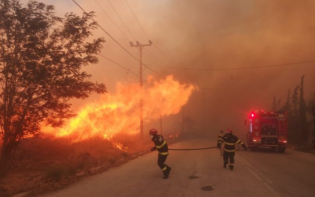 Pompierii români din Grecia, lăudați de CNN: Profesioniști de nivel înalt 