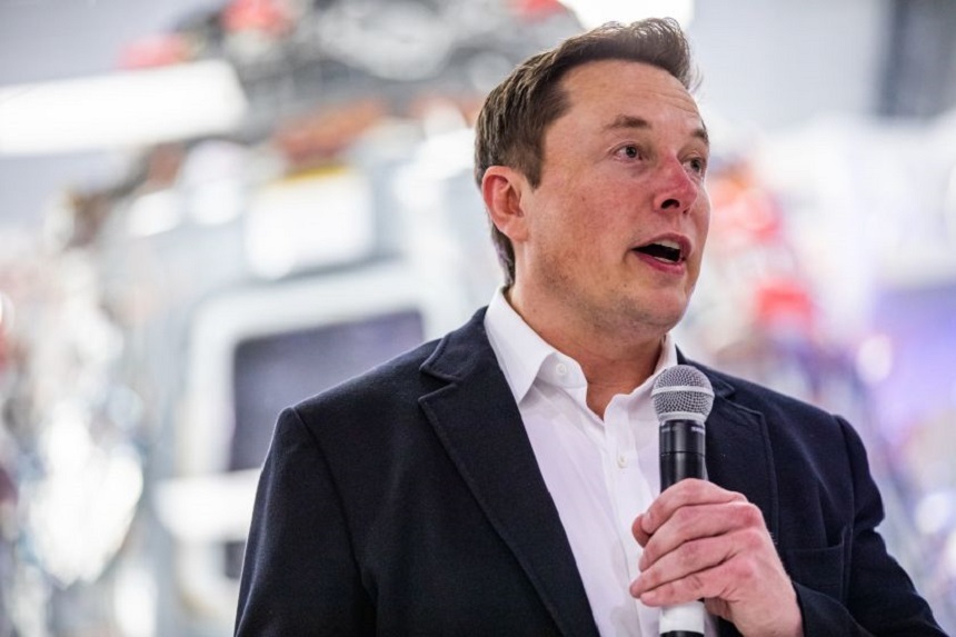Elon Musk vrea să mărească ”semnificativ” beneficiile angajaţilor pentru îngrijirea copiilor, la companiile sale, inclusiv la Tesla