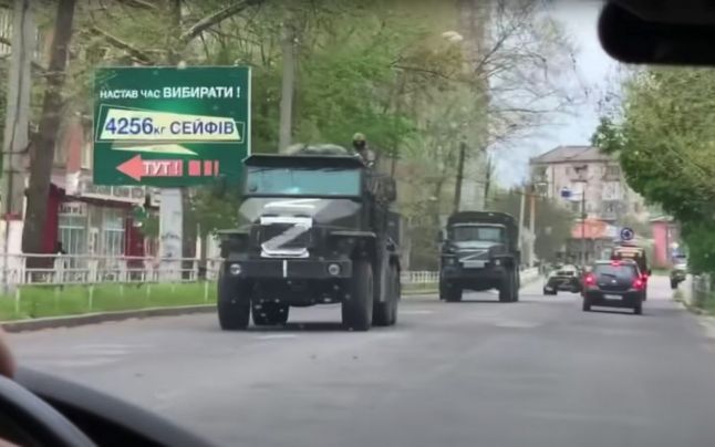 Un locuitor din Crimeea, nevoit să-şi demoleze service-ul auto, după ce n-a vrut să repare un camion militar rusesc