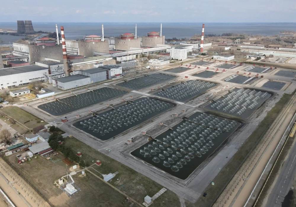 Rusia bombardează „gropile de cenușă” ale centralei nucleare de la Zaporojie pentru a elibera praf radioactiv