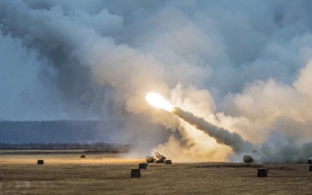 O armată care are nevoie de obuze nord-coreene și de deținuți din Sankt Petersburg nu mai este un egal pentru NATO (CNN)