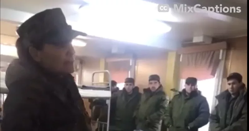 VIDEO Cum arată instructajul noilor recruți ruși: Dacă sunteți în apropierea focului, sunteți f…ți