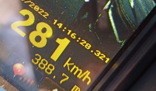 Record de viteză în 2022: Un șofer a fost prins cu 281 km/oră și a rămas patru luni fără permis de conducere