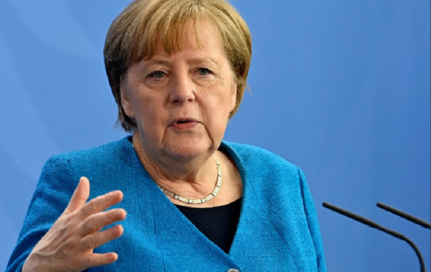 Angela Merkel declară că nu regretă politica energetică faţă de Rusia adoptată în timpul mandatelor sale de cancelar german: ”Întotdeauna acţionezi conform perioadei în care te afli”