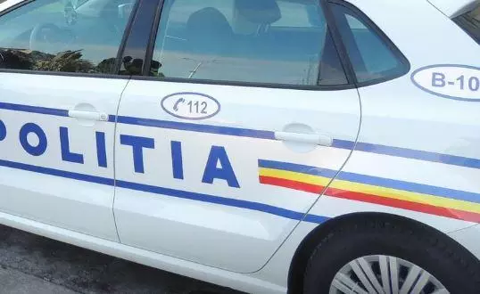 Prins beat la volan și dus la Poliție, un tânăr din Sibiu a furat o autospecială din parcare, apoi a oprit șoferi și a dat „amenzi”