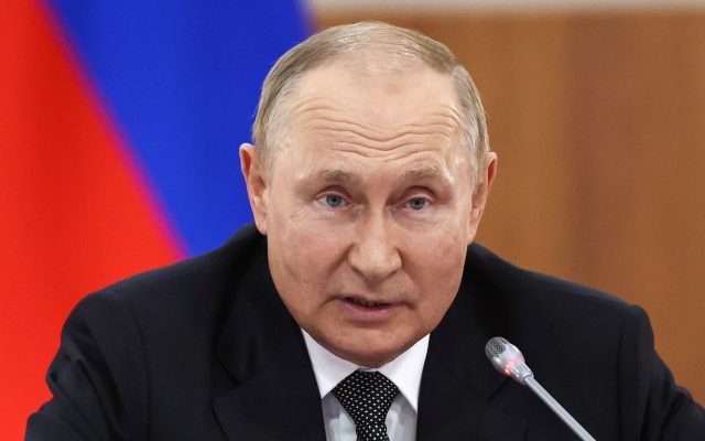 Putin face erori strategice din cauza puterii nelimitate pe care o deține. Comandanții ruși știu că proviziile și munițiile se termină