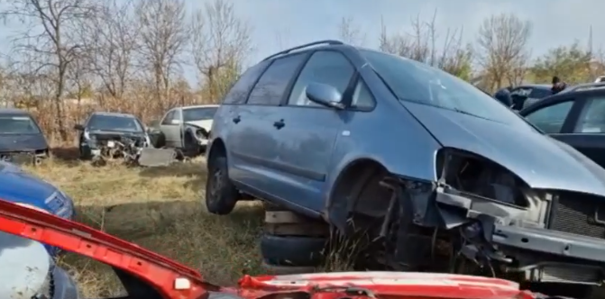 Garda de Mediu a găsit 240 de maşini abandonate pe domeniul public în Jilava / Amenzi în valoare de 30.000 de lei şi dosar penal  – VIDEO