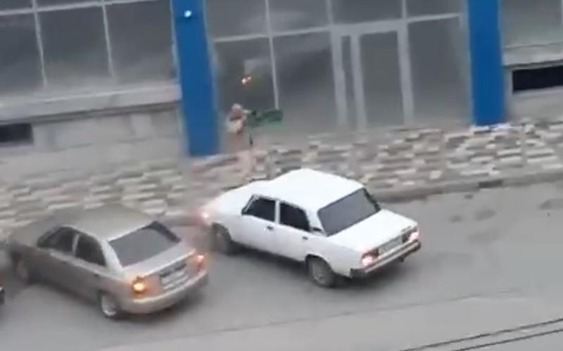 VIDEO Atac armat la un centru comercial din Rusia – patru morți