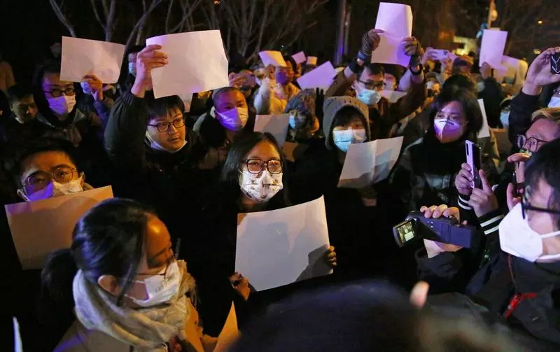 China: Proteste fără precedent în Beijing, Shanghai, Wuhan și alte mari orașe. S-a strigat împotriva regimului Xi Jinping VIDEO