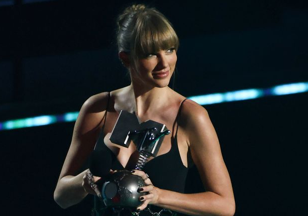 Ei sunt câștigătorii MTV Europe Music Awards 2022! Taylor Swift a fost vedeta galei