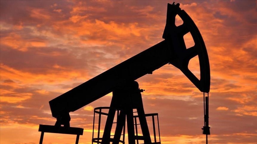 Preţurile petrolului au scăzut joi cu peste 3%