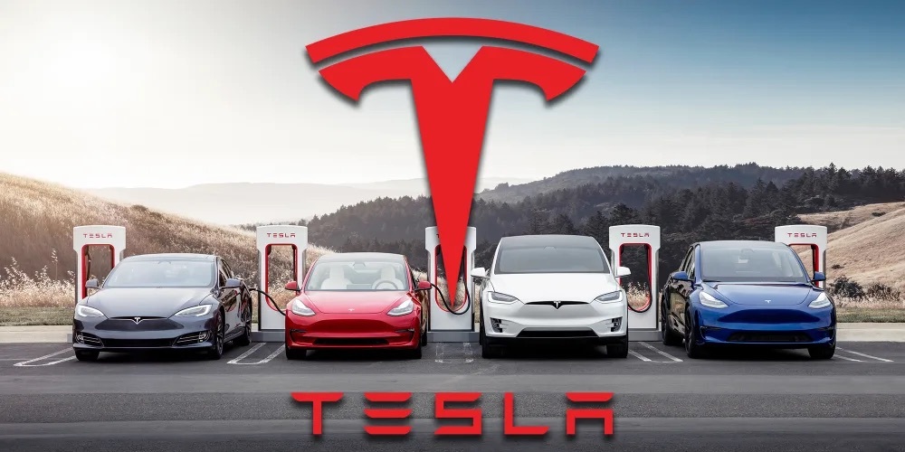 Tesla recheamă peste 321.000 de vehicule din Statele Unite, din cauza posibilităţii ca lămpile din spate să nu se aprindă întotdeauna