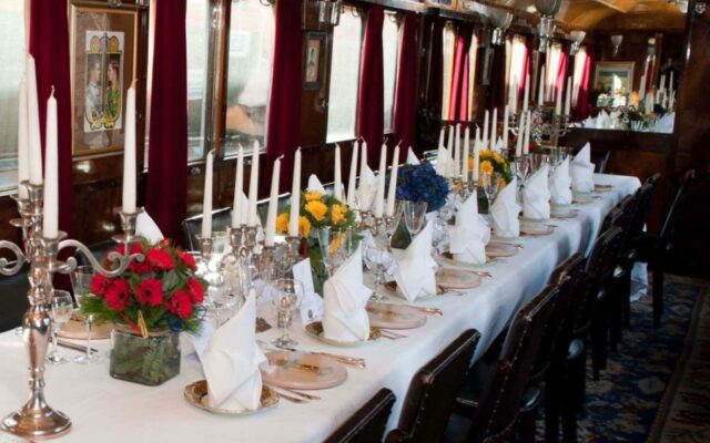 CFR Călători lasă fără locomotivă Trenul Regal în care se va ține petrecerea „Șpriț și lăutari” de Ziua Națională