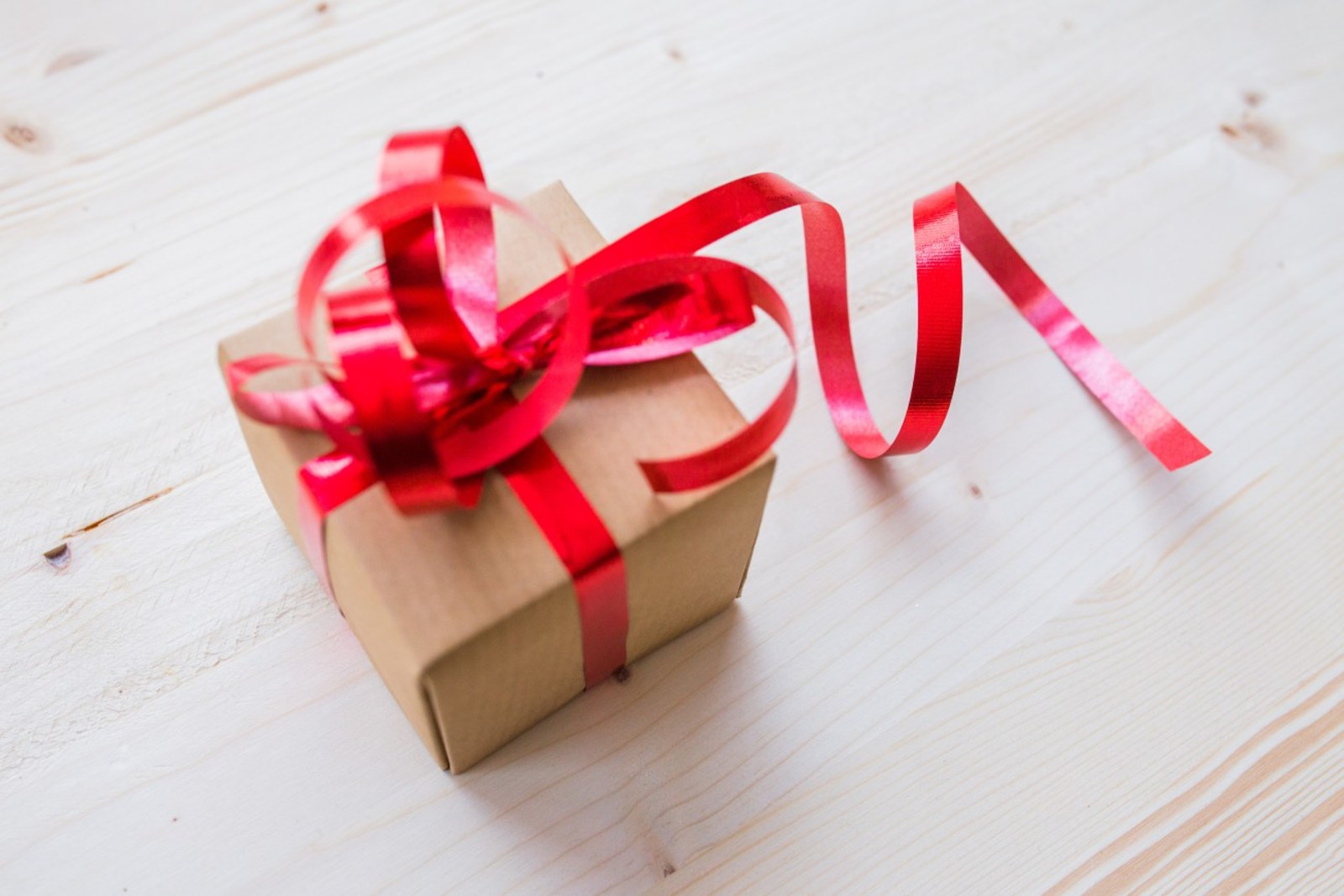5 idei de cadouri pentru EA de Ziua Îndrăgostiților