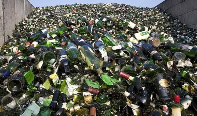 Amenzile pentru nereciclarea deșeurilor, plătite de românul de rând