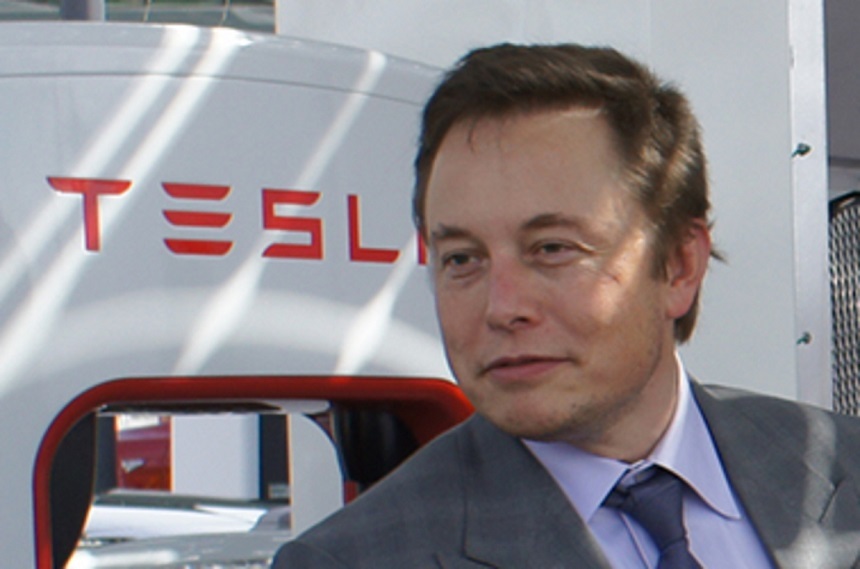 Elon Musk a pierdut pentru scurt timp, miercuri, titlul de cel mai bogat om din lume, în favoarea familiei Arnault, proprietara grupului de lux LVMH