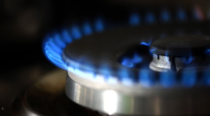De ce nu se ieftinesc gazele în România? Plafonarea prețurilor a blocat totul