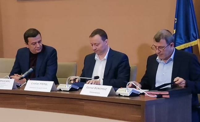 Au fost semnate contractele pentru construcţia autostrăzii Focşani-Bacău/ Ciolacu: După 30 de ani, Moldova va avea autostradă/ Grindeanu: 2022 a însemnat contracte de peste 18,5 miliarde de lei la MT