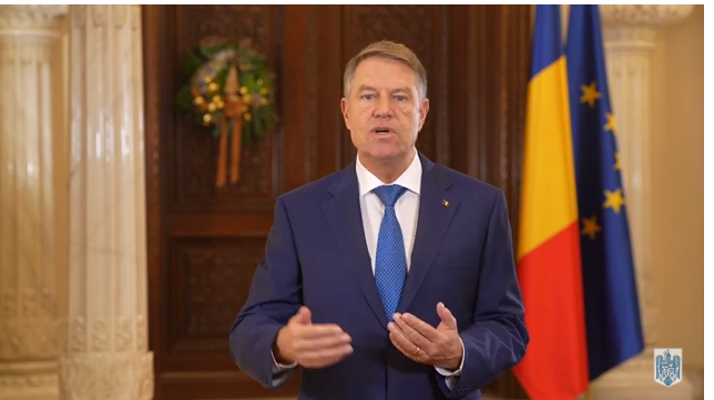 <strong>Iohannis, mesaj de Anul Nou: ”România se dezvoltă şi face progrese vizibile în toate domeniile”</strong>