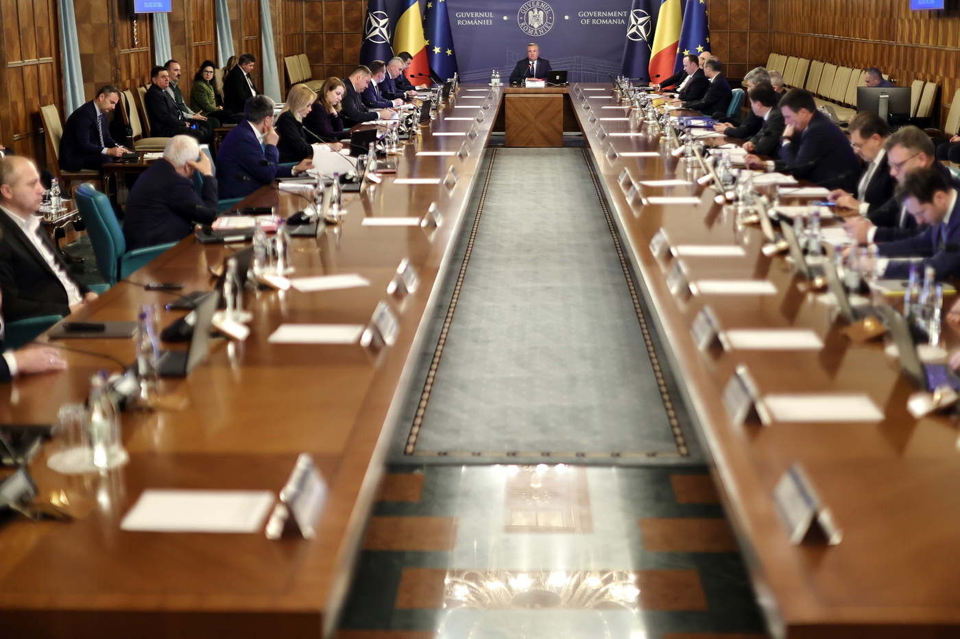 Guvernul a aprobat participarea României la garanţiile acordate de statele membre pentru asistenţa macrofinanciară excepţională din partea Uniunii Europene: Contribuţia României la suma totală garantată este de 60.453.864 euro