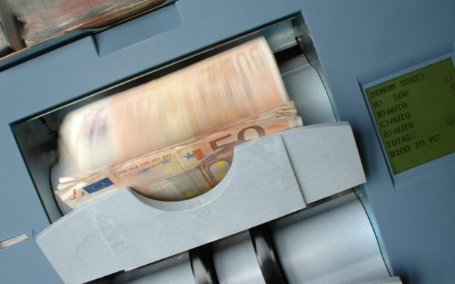 Grupul austriac Egger, acuzat de Finanțele Publice Iași că și-a diminuat artificial profitul