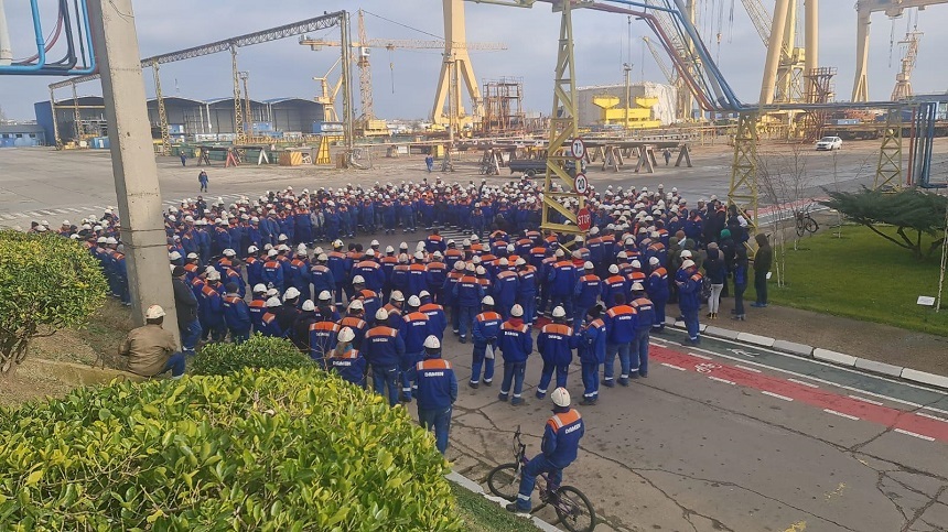 Salariaţii Şantierului Naval Damen Mangalia anunţă proteste, nemulţumiţi de modul în care decurg negocierile privind majorări salariale pentru acest an – FOTO