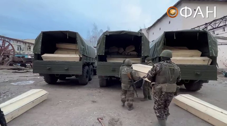 Grupul Wagner trimite Kievului camioane cu trupurile soldaţilor ucraineni ucişi în Soledar – VIDEO