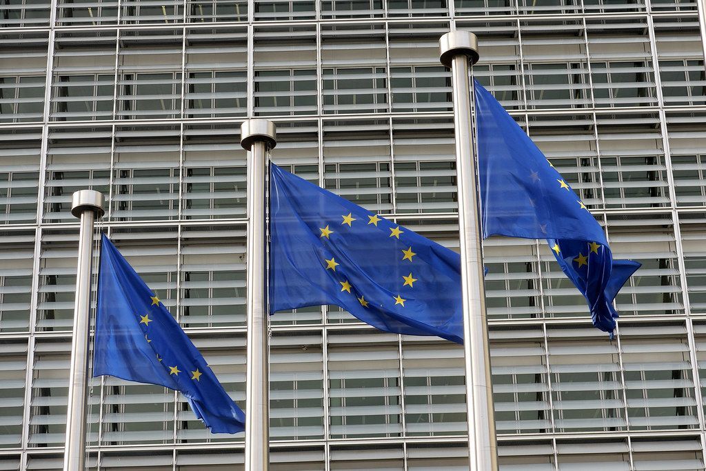Comisia Europeană vrea adoptarea rapidă în UE a unor reglementări stricte referitoare lacapitalul băncilor care deţin criptoactive