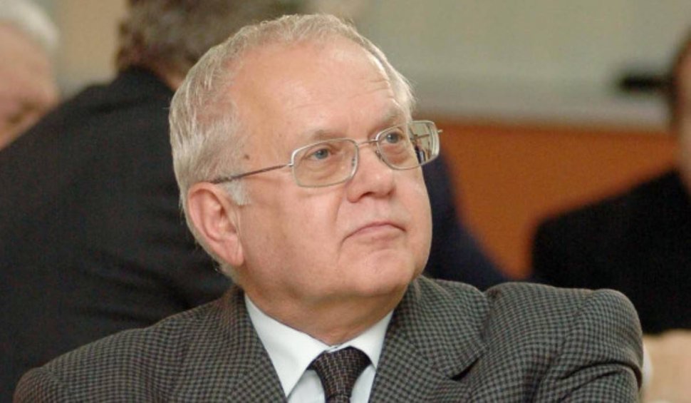 A murit Victor Babiuc, fostul ministru al Apărării