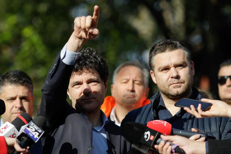 Efectul-surpriză al demisiei lui Ciucu de la PNL București. Trei partide și-au arătat susținerea pentru Nicușor Dan