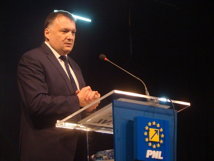 Bogdan Huţucă (PNL), după ce iniţiativa sa privind recuperarea creanţelor fiscale de către agenţii economici a trecut de Parlament: Compensăm just agenţii economici care au de recuperat creanţe de la bugetul local, deblocăm activitatea a sute de primării