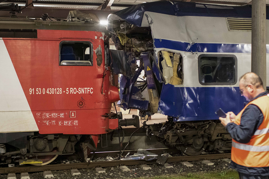 CFR Călători retrage din circulație locomotivele de tipul celei implicate în accidentul de la Galați