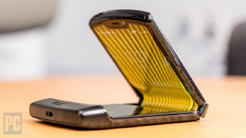Lenovo lasează o nouă versiune a smartphone-ului pliabil, Motorola Razr