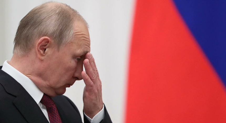 Putin recunoaşte că sancţiunile impuse Rusiei ”pot” avea consecinţe ”negative” asupra economiei ruseşti pe termen mediu, după ce a lăudat, din contră o adaptare a Rusiei la această conjunctură