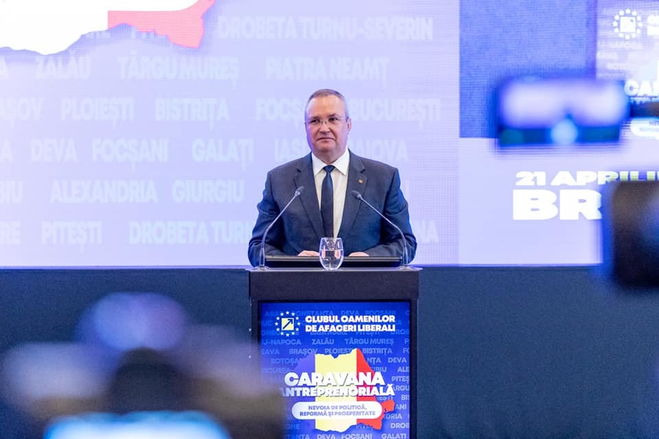 Nicolae Ciucă, la Braşov: Orice guvern responsabil are datoria sprijinirii investitorilor autohtoni şi a menţinerii unui dialog permanent cu aceştia
