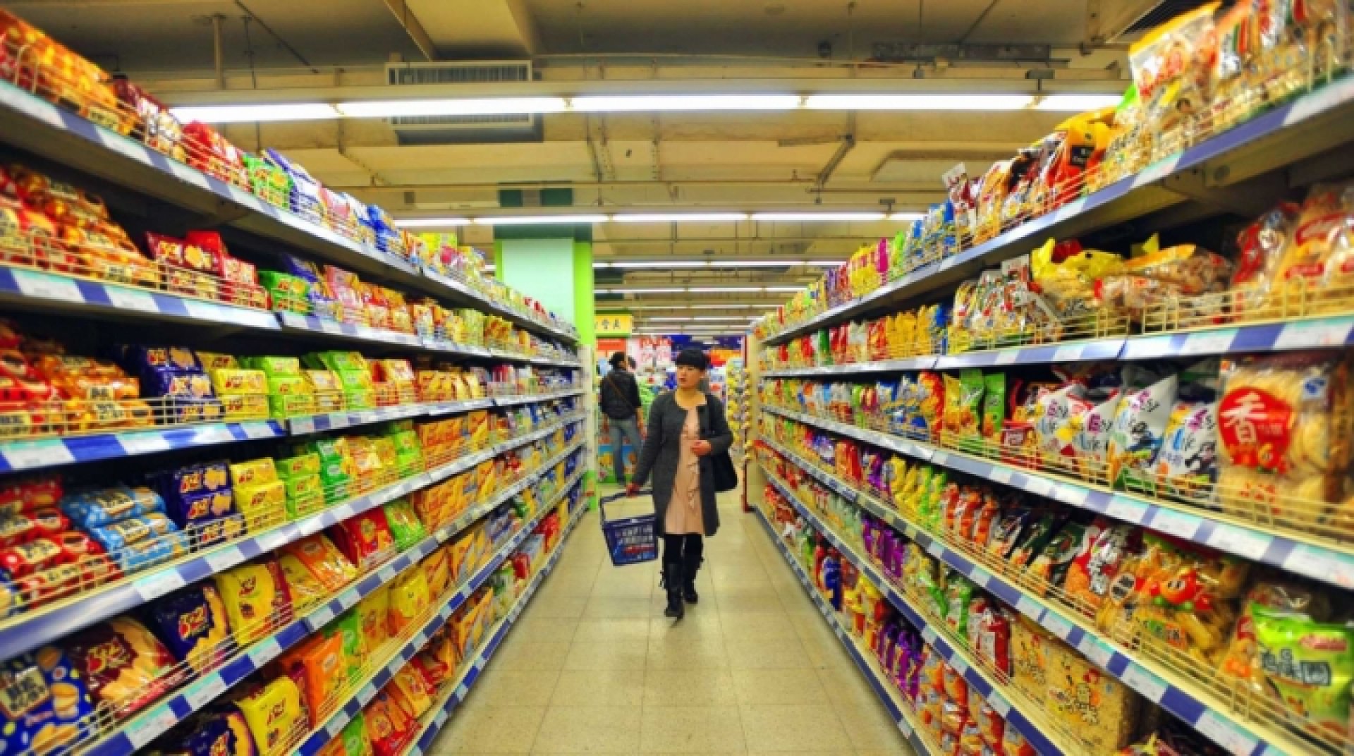 Măsura plafonării prețurilor la alimentele de bază expiră de la 1 februarie
