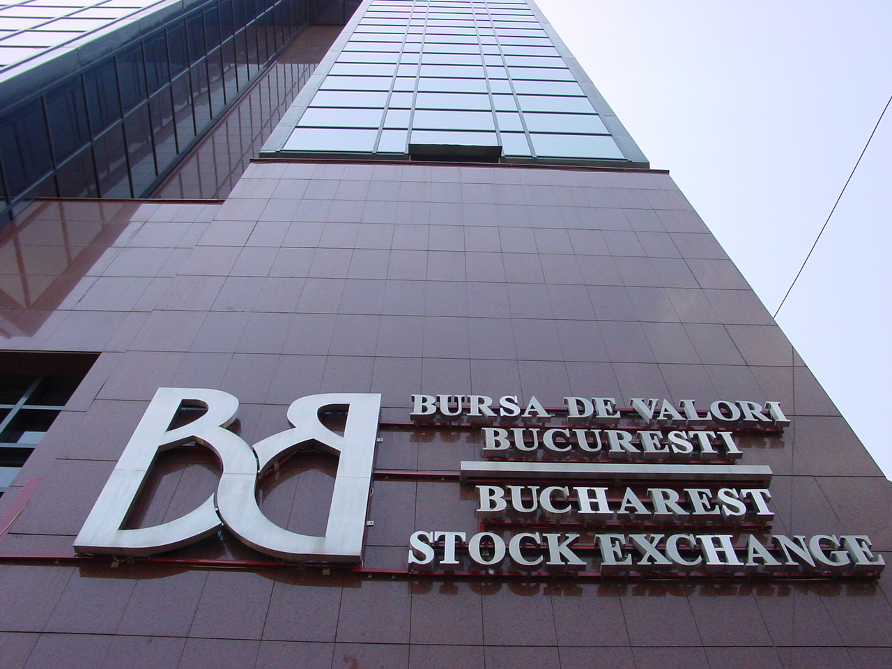 BVB a deschis în scădere şedinţa de tranzacţionare de miercuri