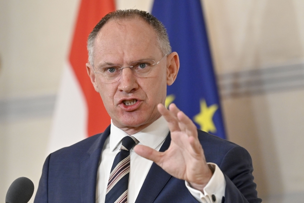 <strong>De ce vine ministrul austriac de Interne la Bucureşti, după ce a refuzat aderarea României la Schengen</strong>