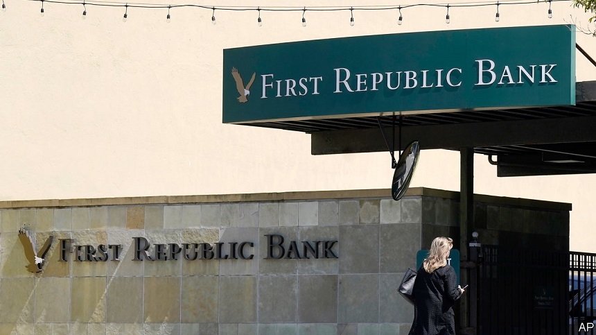 Încă o bancă americană, First Republic Bank, se îndreaptă spre faliment; acţiunile First Republic au scăzut vineri cu 50% şi au fost suspendate