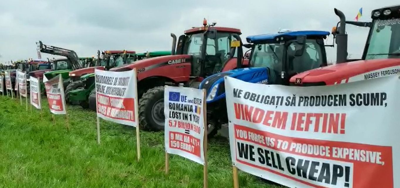 Protest al agricultorilor, cu tractoare şi utilaje agricole/ Sunt blocaje pe autostrada A1, în Timiş, pe DN 29C, în Suceava, şi în punctele de frontieră Nădlac II şi Cenad/ Incidente la protestul de la Târgu Mureş – FOTO